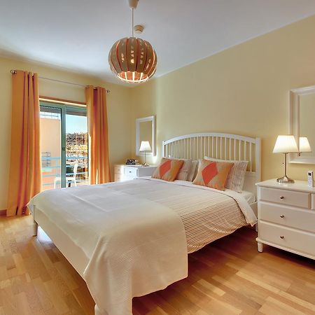 Marina Bay Residence 阿尔布费拉 外观 照片